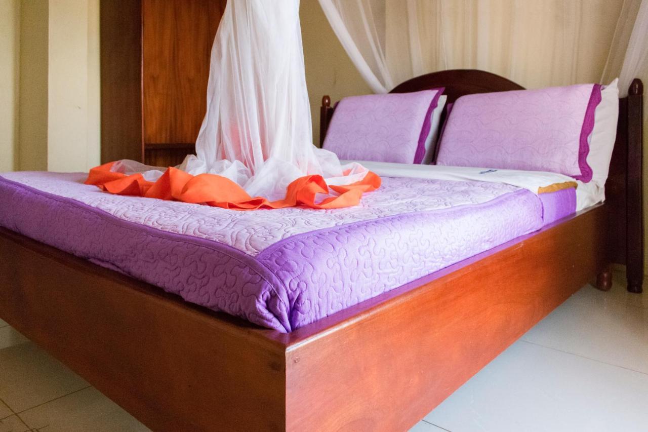 Kahondo Buffalo Hotel Makerere Esterno foto