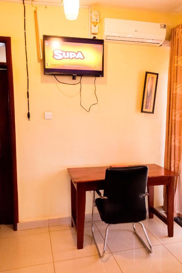 Kahondo Buffalo Hotel Makerere Esterno foto