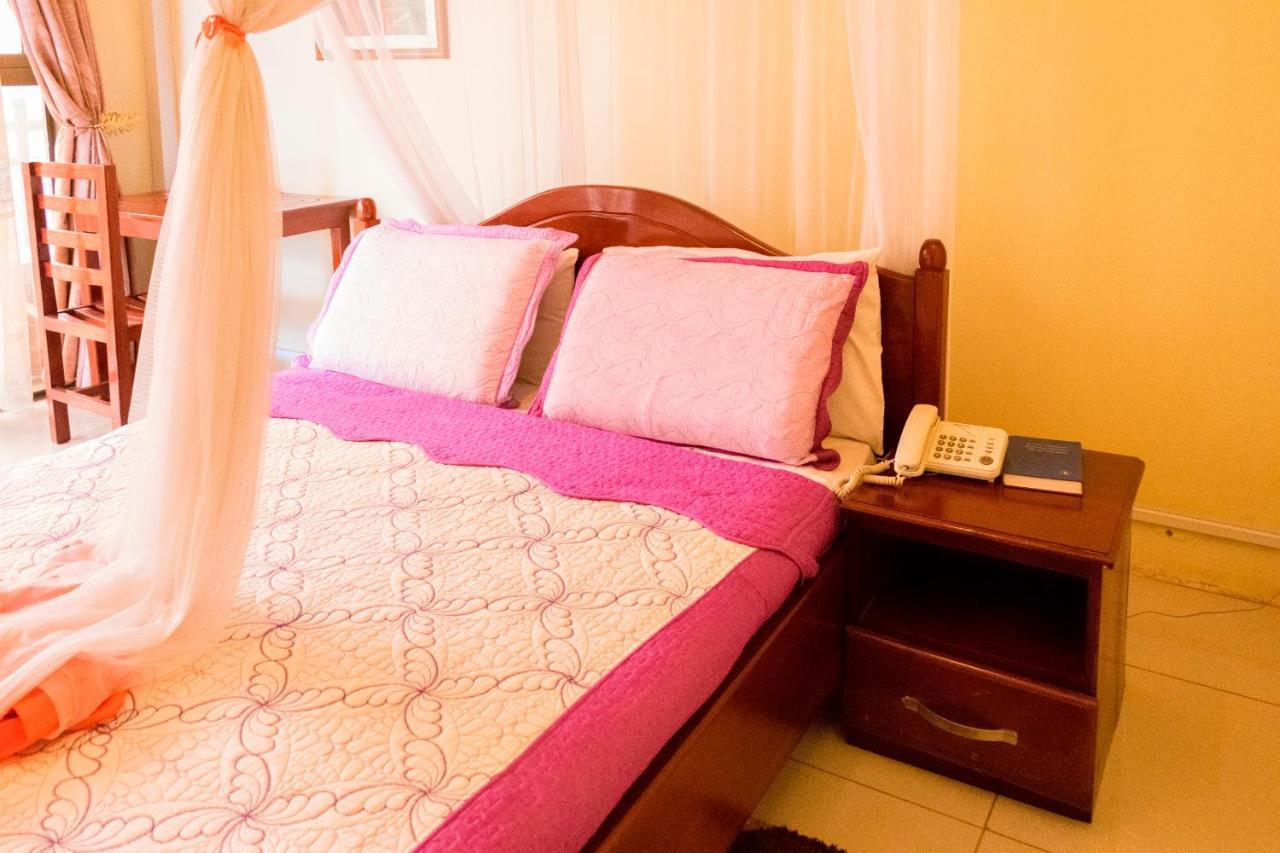 Kahondo Buffalo Hotel Makerere Esterno foto