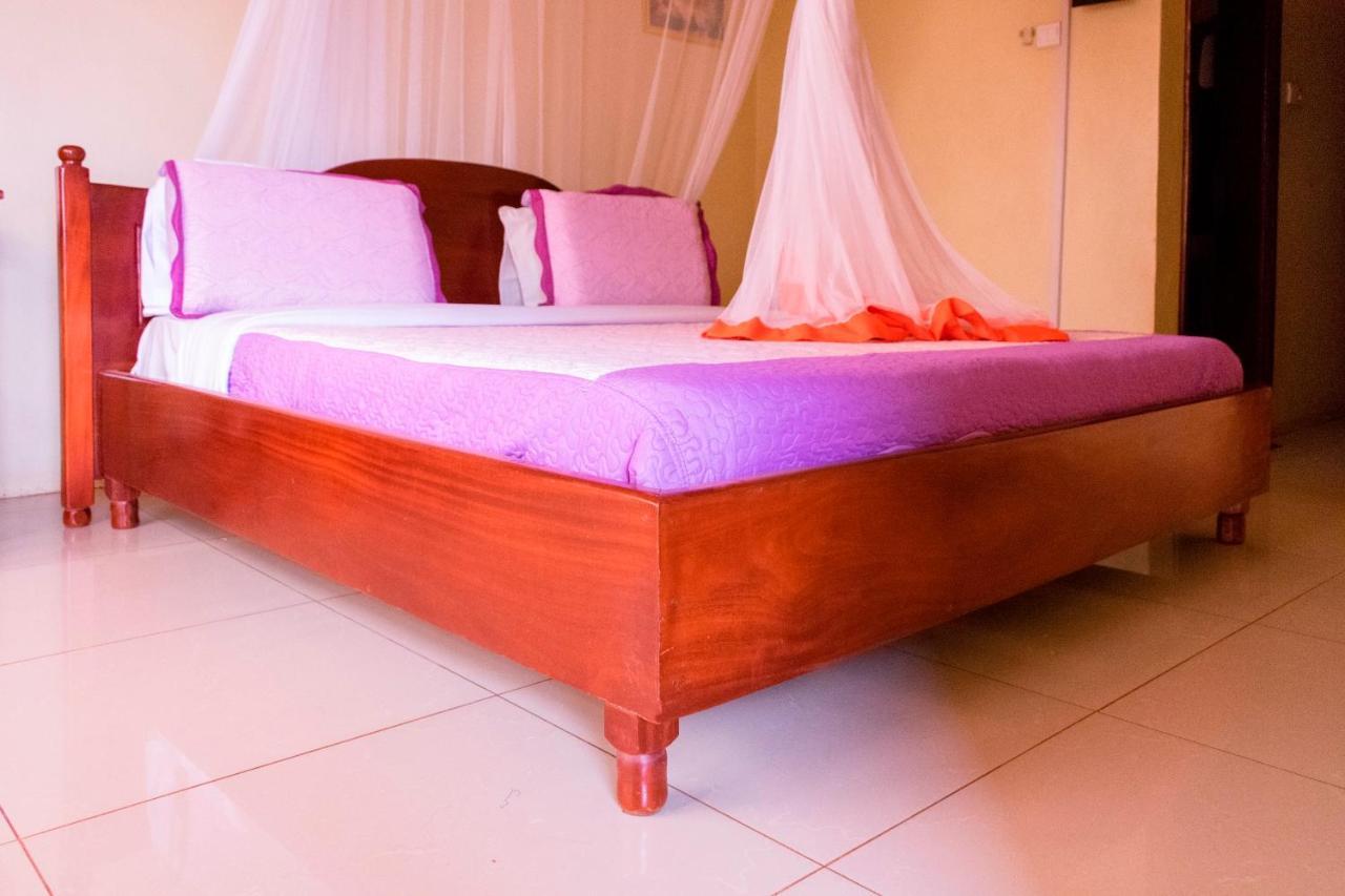 Kahondo Buffalo Hotel Makerere Esterno foto